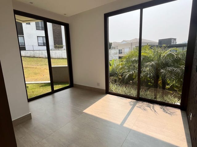 Casa com 1010m² 4 quartos e 7 banheiros, à venda, no bairro Tamboré em Santana de Parnaíba