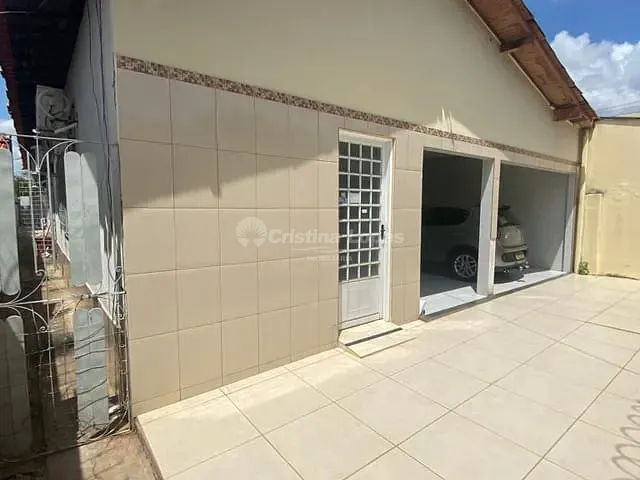 Casa 6 quartos e 2 banheiros, à venda, no bairro Fátima em Teresina