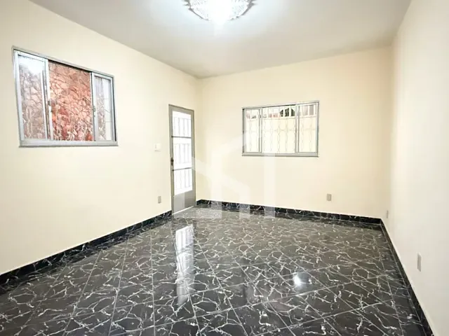 Casa 4 quartos e 5 banheiros, à venda, no bairro Juscelino em Mesquita