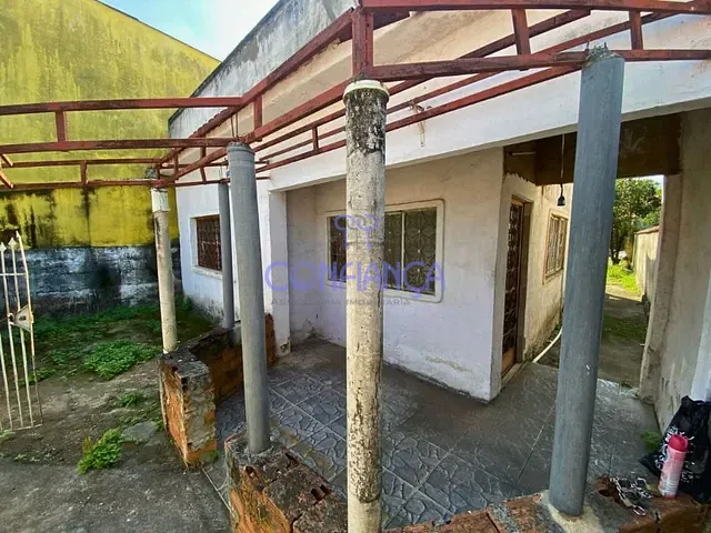 Casa com 300m² 2 quartos e 1 banheiro, à venda, no bairro Guaratiba em Rio de Janeiro