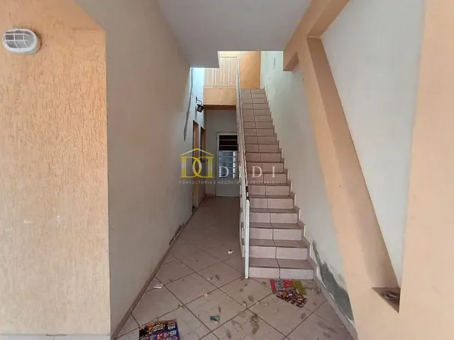 Casa 5 quartos e 3 banheiros, à venda, no bairro Centro em Porto Feliz
