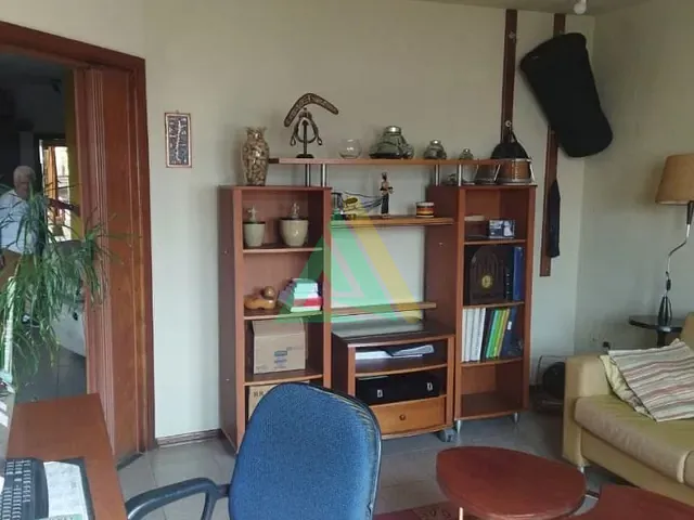Casa com 360m² 3 quartos e 2 banheiros, à venda, no bairro Centro em Mogi Mirim