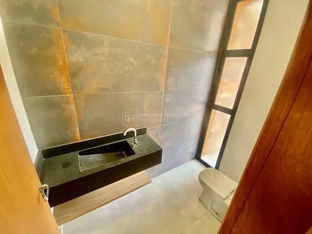 Casa 3 quartos e 5 banheiros, à venda, no bairro Recanto Quarto Centenário em Jundiaí
