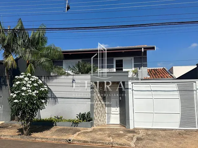 Casa com 300m² 3 quartos e 4 banheiros, à venda, no bairro Parque Residencial Jaguari em Americana