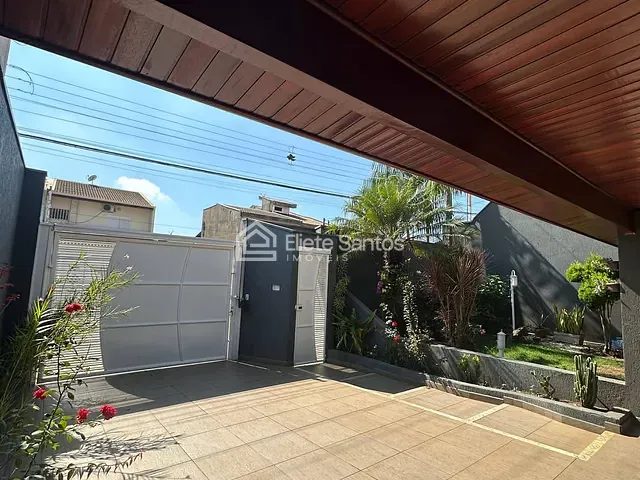 Casa com 300m² 3 quartos e 4 banheiros, à venda, no bairro Parque Residencial Jaguari em Americana