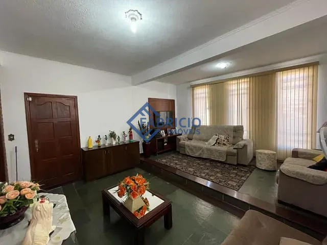 Casa com 296m² 3 quartos e 3 banheiros, à venda, no bairro Capela em Vinhedo