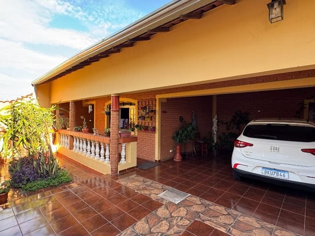 Casa com 300m² 4 quartos e 4 banheiros, à venda, no bairro Vila Doutor Laurindo em Tatuí