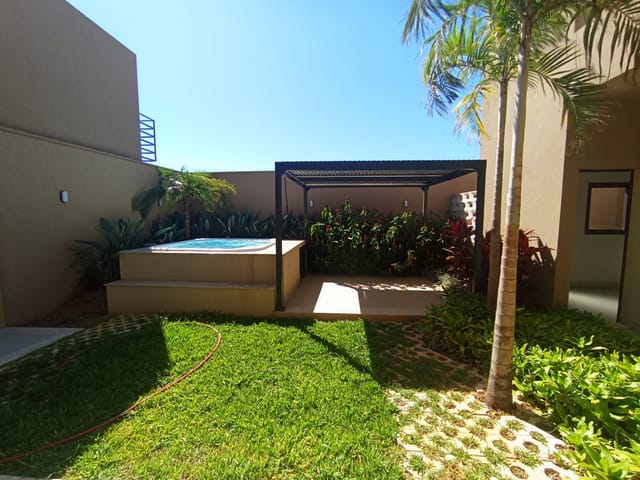 Casa com 360m² 3 quartos e 3 banheiros, à venda, no bairro Setor Cristina II Expansão em Trindade