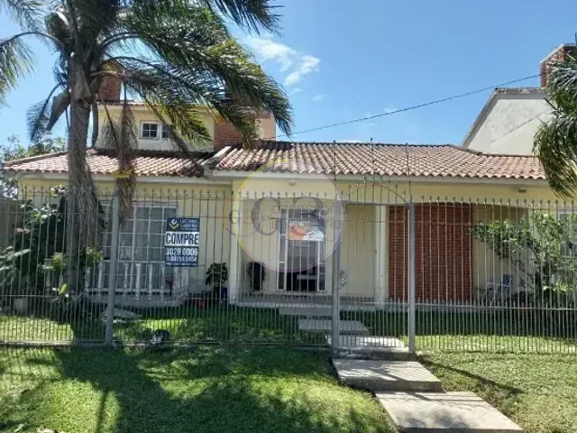 Casa 2 quartos e 3 banheiros, à venda, no bairro Areal em Pelotas