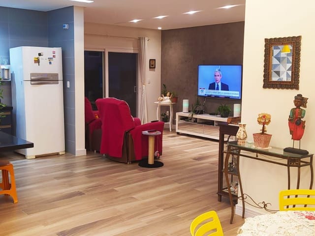 Casa com 750m² 5 quartos e 6 banheiros, à venda, no bairro Zona de Expansão (Olhos D'Agua) em Barra dos Coqueiros