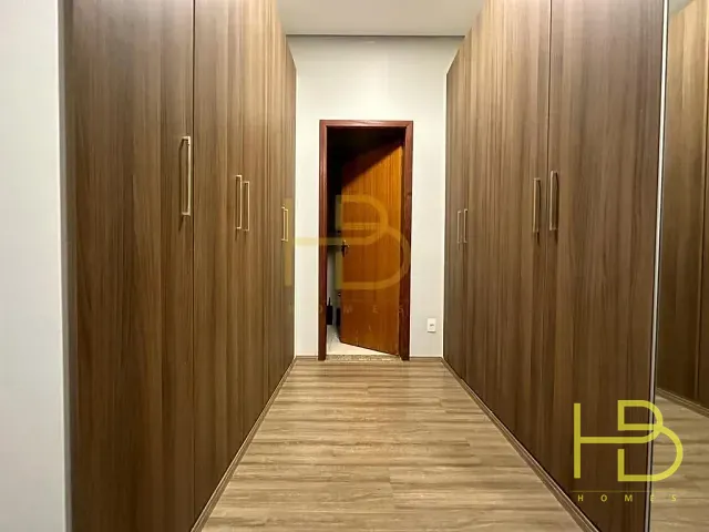 Casa 4 quartos e 4 banheiros, à venda, no bairro Wanel Ville em Sorocaba
