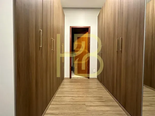 Casa 4 quartos e 4 banheiros, à venda, no bairro Wanel Ville em Sorocaba