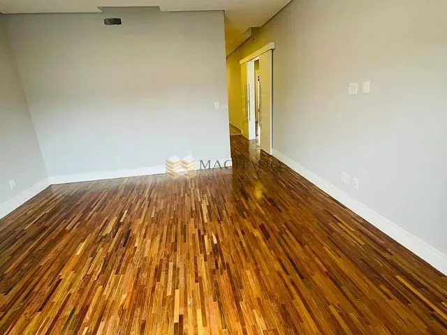 Casa com 420m² 5 quartos e 2 banheiros, à venda, no bairro Colinas da Anhangüera em Santana de Parnaíba