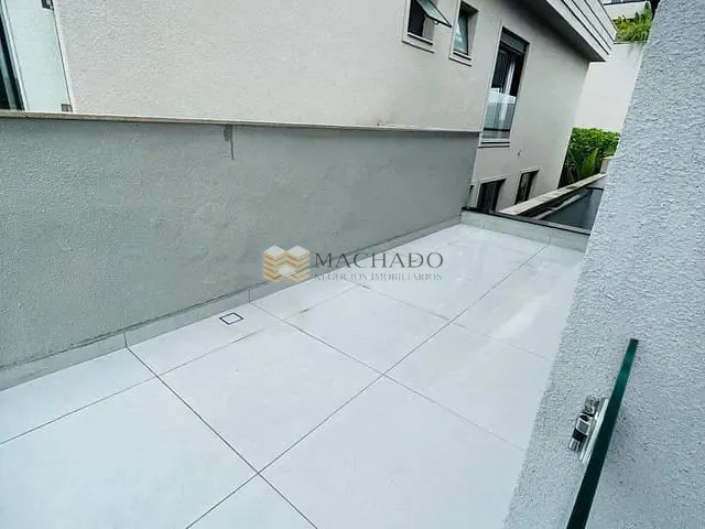 Casa com 420m² 5 quartos e 2 banheiros, à venda, no bairro Colinas da Anhangüera em Santana de Parnaíba