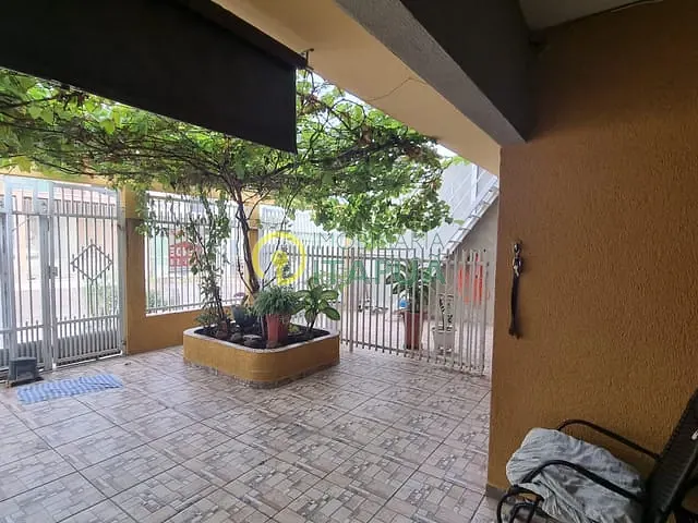 Casa com 200m² 5 quartos e 3 banheiros, à venda, no bairro Jardim Planalto em Londrina