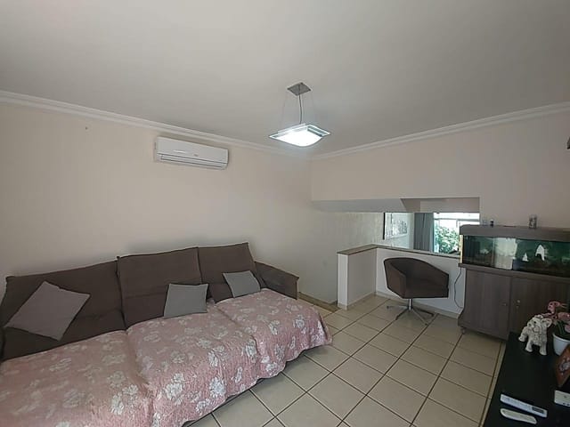 Sobrado com 422m² 4 quartos e 6 banheiros, à venda, no bairro Jardins Madri em Goiânia