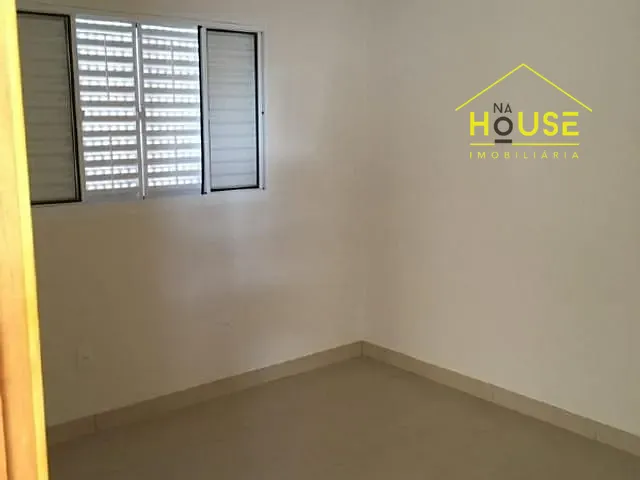 Casa com 183m², à venda, no bairro Jardim das Carobeiras em Votuporanga