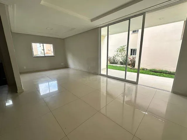 Casa 4 quartos e 2 banheiros, à venda, no bairro Prainha em Paulo Afonso