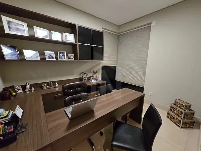 Casa com 495m² 4 quartos e 6 banheiros, à venda, no bairro Jardim São Luiz em Ribeirão Preto