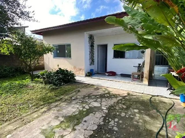 Casa 4 quartos e 2 banheiros, à venda, no bairro Nova Itanhaém (Praia) em Itanhaém
