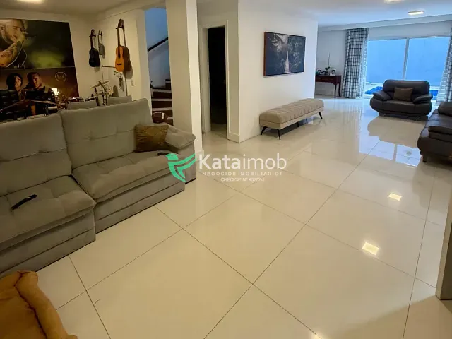 Casa 5 quartos e 5 banheiros, à venda, no bairro Jardim Luzitânia em São Paulo