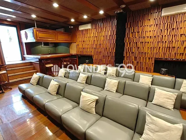 Casa 4 quartos e 8 banheiros, à venda, no bairro Cosme Velho em Rio de Janeiro