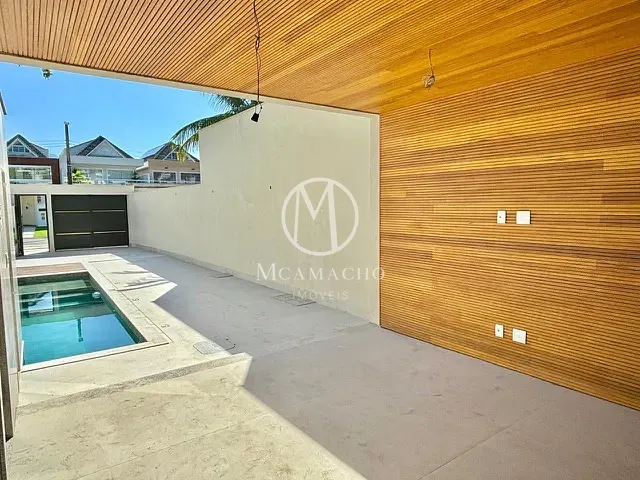 Casa 4 quartos e 6 banheiros, à venda, no bairro Barra da Tijuca em Rio de Janeiro