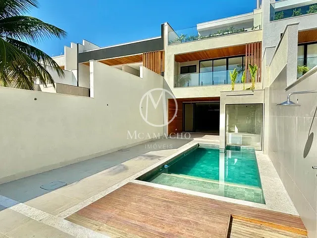 Casa 4 quartos e 6 banheiros, à venda, no bairro Barra da Tijuca em Rio de Janeiro