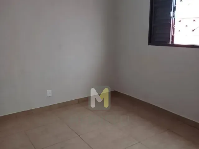 Casa com 160m² 2 quartos e 2 banheiros, à venda, no bairro Jardim Das Rosas em Serrana