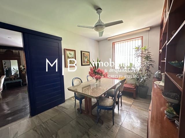 Casa com 380m² 4 quartos e 4 banheiros, à venda, no bairro COLINAS em CATAGUASES