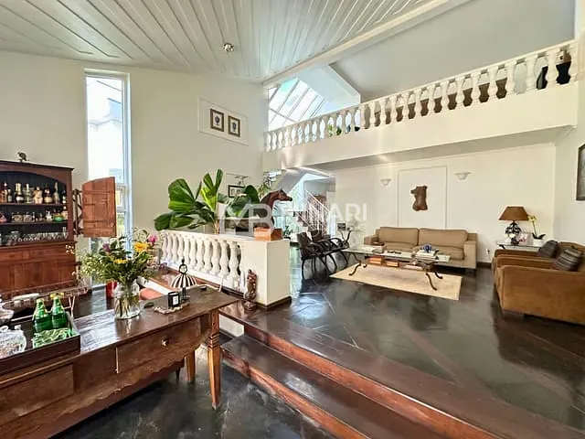 Casa com 714m² 4 quartos e 6 banheiros, à venda, no bairro Tamboré em Santana de Parnaíba