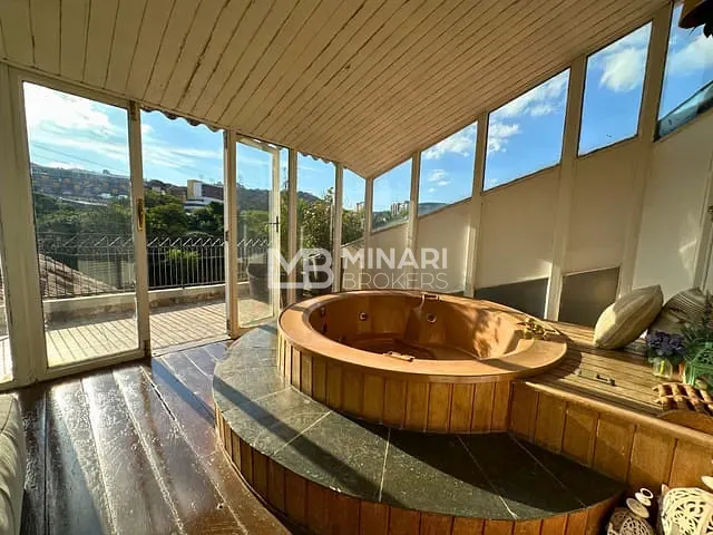 Casa com 714m² 4 quartos e 6 banheiros, à venda, no bairro Tamboré em Santana de Parnaíba