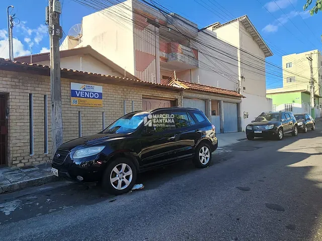 Casa 3 quartos e 2 banheiros, à venda, no bairro Recreio em Vitória da Conquista