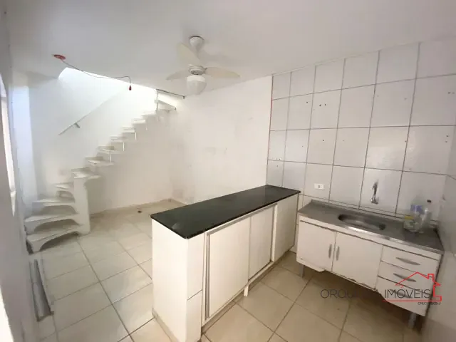 Sobrado com 50m² 1 quarto e 1 banheiro, para alugar, no bairro Vila Brasilina em São Paulo
