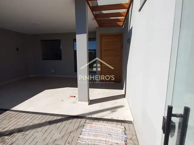 Casa com 150m² 3 quartos e 1 banheiro, à venda, no bairro Residencial Maria Flora em Cambé