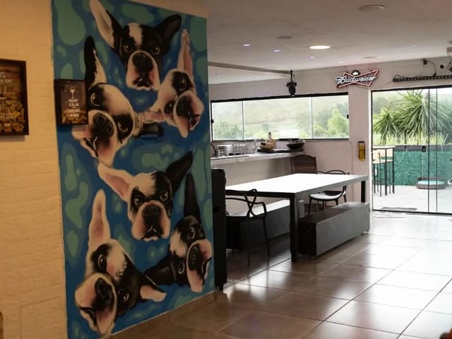 Casa com 1560m² 5 quartos e 2 banheiros, à venda, no bairro Santa Cruz em Juiz de Fora