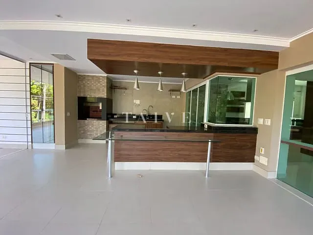 Casa 4 quartos e 4 banheiros, à venda, no bairro Vivendas do Arvoredo em Londrina