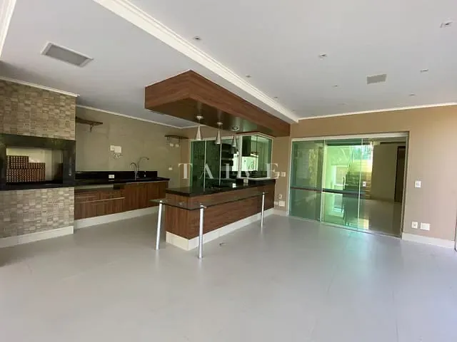 Casa 4 quartos e 4 banheiros, à venda, no bairro Vivendas do Arvoredo em Londrina