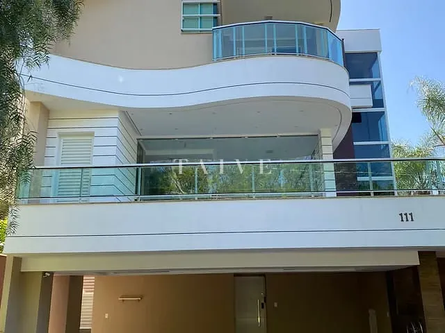 Casa 4 quartos e 4 banheiros, à venda, no bairro Vivendas do Arvoredo em Londrina