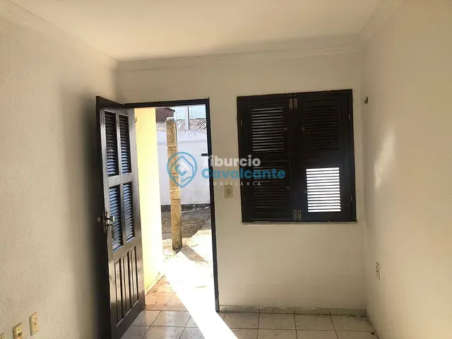 Casa 2 quartos e 1 banheiro, à venda, no bairro Novo Maranguape II em Maranguape