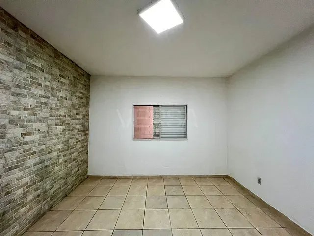 Casa 2 quartos e 1 banheiro, à venda, no bairro Parque Mãe Preta em Rio Claro