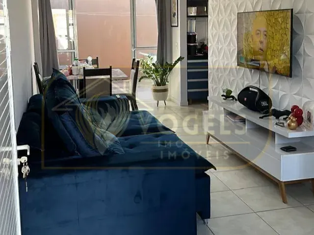 Casa 2 quartos e 1 banheiro, à venda, no bairro Residencial Van Den Broek em Holambra