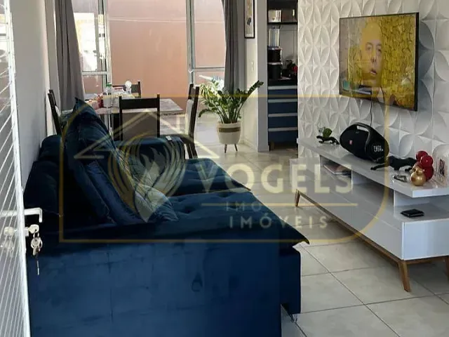 Casa 2 quartos e 1 banheiro, à venda, no bairro Residencial Van Den Broek em Holambra