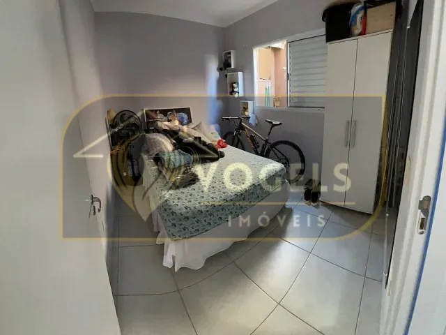 Casa 2 quartos e 1 banheiro, à venda, no bairro Residencial Van Den Broek em Holambra