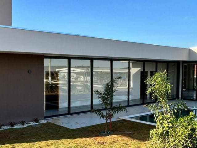 Casa 3 quartos e 4 banheiros, à venda, no bairro Zona rural em Abadiânia