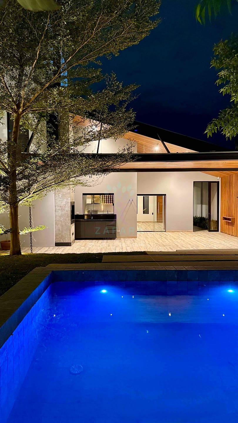 Casa à venda com 3 quartos, 185m² - Foto 2