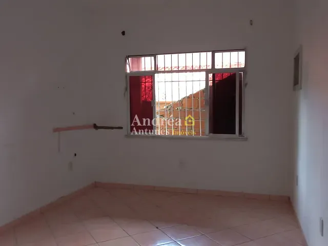 Casa com 300m² 3 quartos e 2 banheiros, à venda, no bairro Peró em Cabo Frio