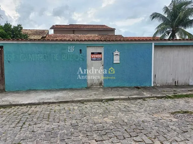 Casa com 300m² 3 quartos e 2 banheiros, à venda, no bairro Peró em Cabo Frio