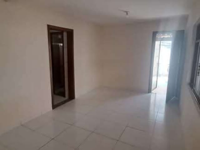Casa com 247m² 2 quartos e 1 banheiro, à venda, no bairro Nova Aliança em Rio das Ostras
