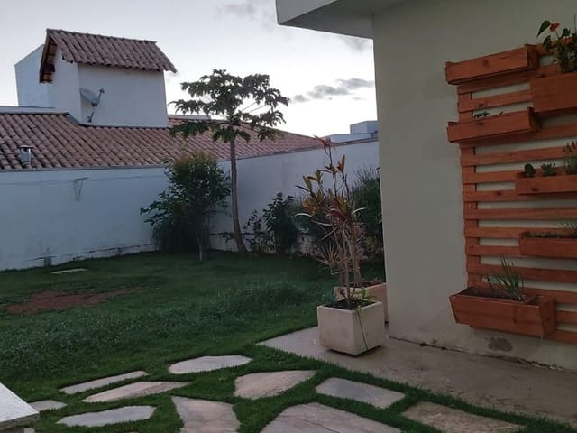 Casa 6 quartos e 4 banheiros, à venda, no bairro São Pedro em Juiz de Fora